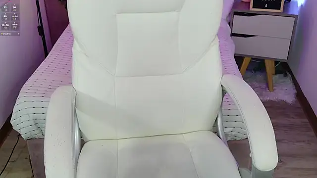 Snapshot of VioletBlacke_ chatting on November 20, 2:39 pm VioletBlacke online show from November 20, 2:39 pm