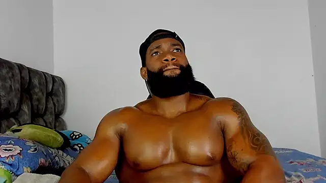 Snapshot of james_musclebbc chatting on November 25, 11:38 pm james musclebbc online show from November 25, 11:38 pm