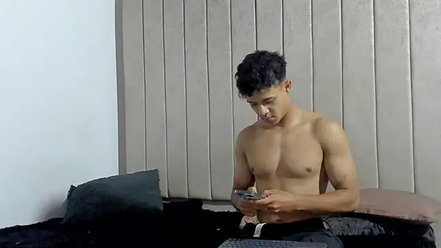 Alex Colton7 online show from October 27, 2:37 am