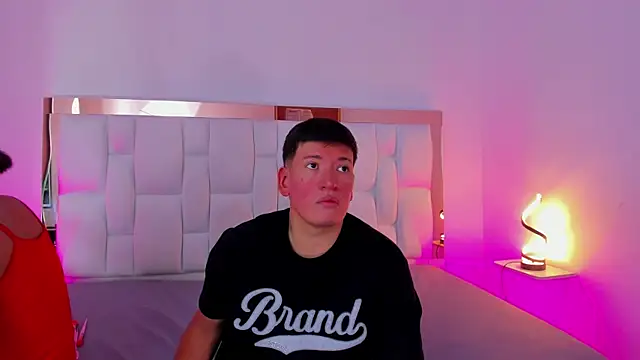 ZoeandEthan online show from September 30, 6:35 pm