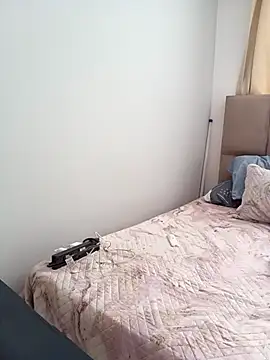 LoanaSantos online show from February 20, 10:10 pm