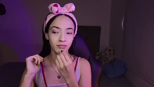 Snapshot of miIa_bratz chatting on July 18, 10:02 pm miIa bratz online show from July 18, 10:02 pm