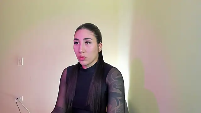 isabella99- online show from September 22, 7:05 pm