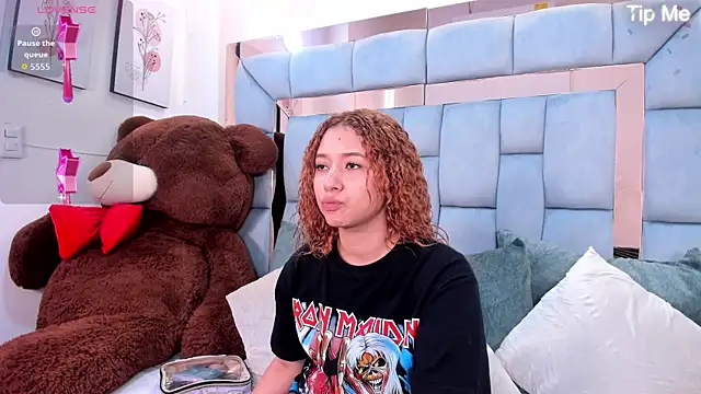 Snapshot of megannherrera chatting on June 10, 3:22 pm megannherrera online show from June 10, 3:22 pm