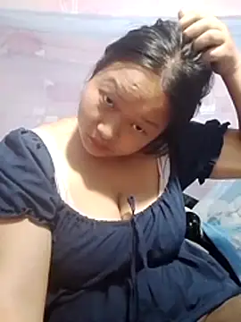 Snapshot of girl-babi chatting on June 11, 3:26 am girl-babi online show from June 11, 3:26 am