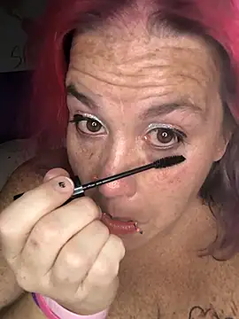 Courdles online show from November 16, 9:31 pm