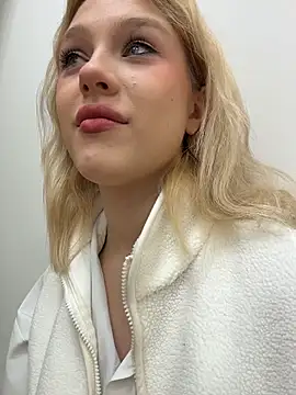 CaitlinSugar online show from October 30, 4:47 am