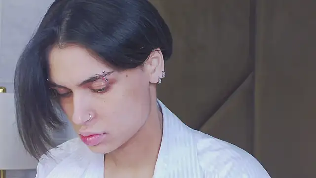 VioletAsh online show from October 20, 4:35 am