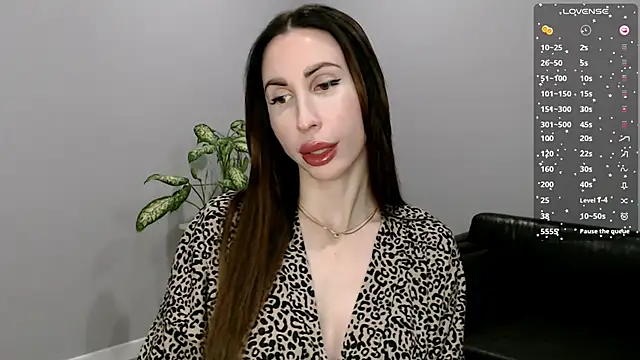 Ella Sea online show from December 2, 9:14 am