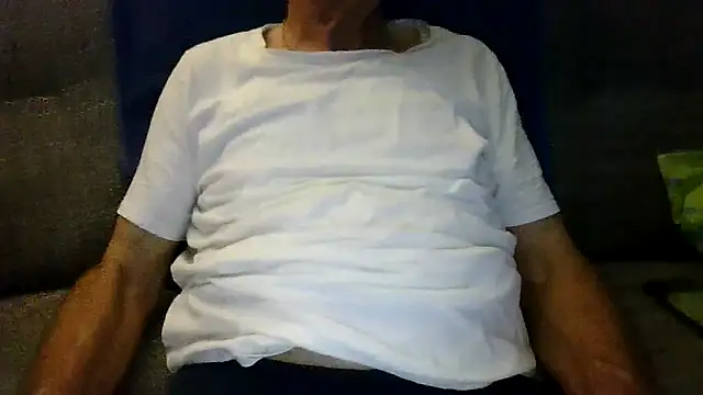 velikifant7 online show from November 30, 7:40 pm