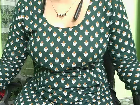 Snapshot of fairy_queen07 chatting on March 10, 5:51 pm fairy queen07 online show from March 10, 5:51 pm