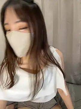 Snapshot of riri__nyan_o0 chatting on October 8, 5:05 am riri nyan o0 online show from October 8, 5:05 am