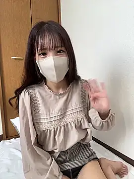 Snapshot of riri__nyan_o0 chatting on October 17, 5:21 am riri nyan o0 online show from October 17, 5:21 am