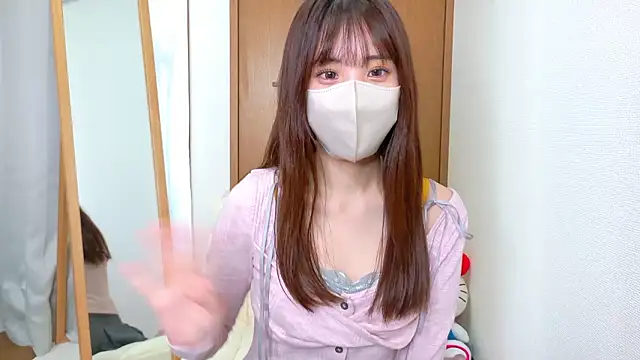 Snapshot of riri__nyan_o0 chatting on November 29, 4:59 am riri nyan o0 online show from November 29, 4:59 am