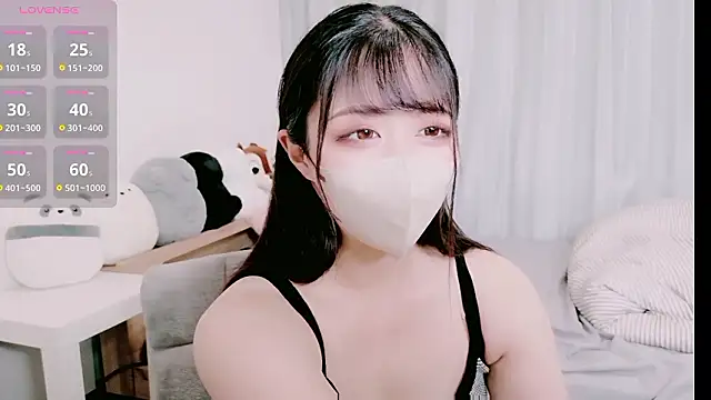Snapshot of yuna_yyy chatting on October 8, 4:32 am yuna yyy online show from October 8, 4:32 am