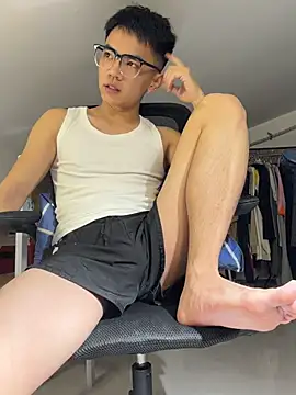 XTTX49 online show from July 18, 3:05 pm