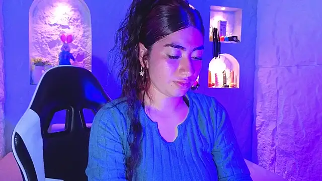 Snapshot of Sophia_tf chatting on March 30, 2:56 am Sophia tf online show from March 30, 2:56 am