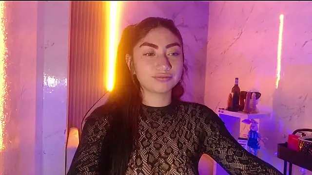 Snapshot of Sophia_tf chatting on April 25, 3:42 am Sophia tf online show from April 25, 3:42 am