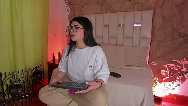 Jade Nmm online show from October 10, 12:59 pm