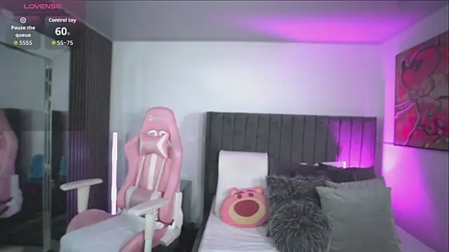 Evellyn clair1 online show from November 7, 12:21 am