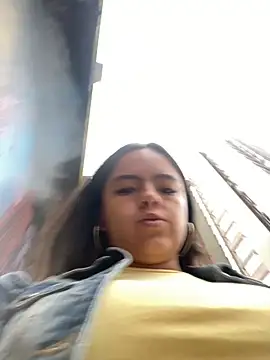 Snapshot of EmilyHarperr chatting on September 19, 11:22 am EmilyHarperr online show from September 19, 11:22 am