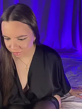 Chloe loo online show from October 1, 7:09 pm