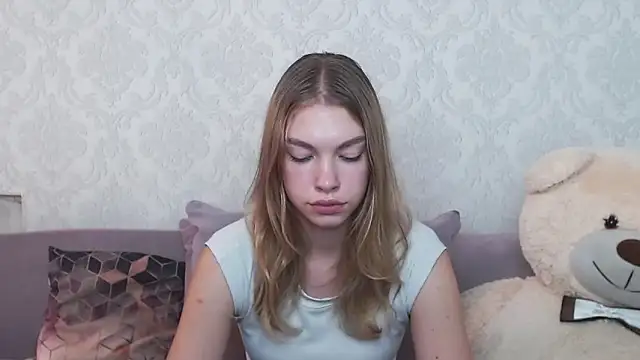 CassieDi online show from September 19, 1:12 pm
