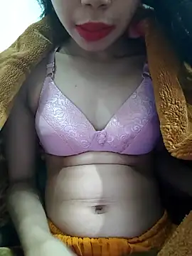 Snapshot of maya-Couple19 chatting on January 7, 6:27 am maya-Couple19 online show from January 7, 6:27 am