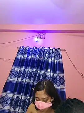 Snapshot of maya-Couple19 chatting on March 12, 8:04 pm maya-Couple19 online show from March 12, 8:04 pm