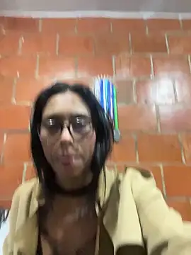 Emma  cumlovee online show from October 10, 8:57 am