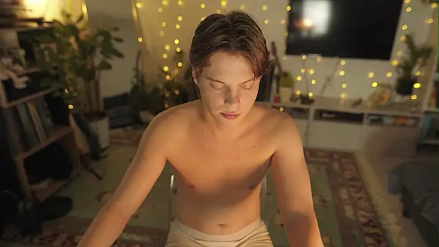 RusBradPitt online show from July 9, 2:21 pm