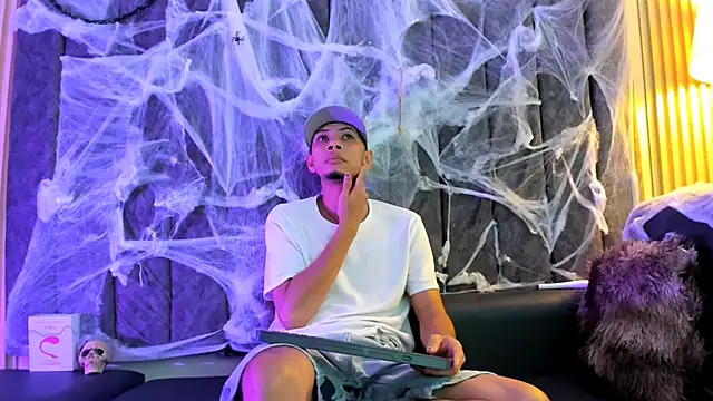 DustinandJordan online show from October 9, 5:05 am