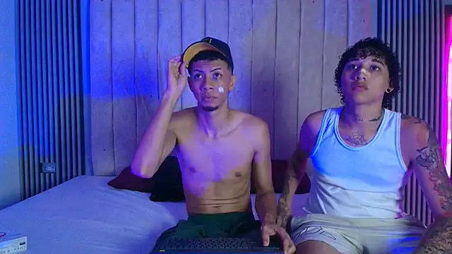 DustinandJordan online show from November 25, 4:45 am