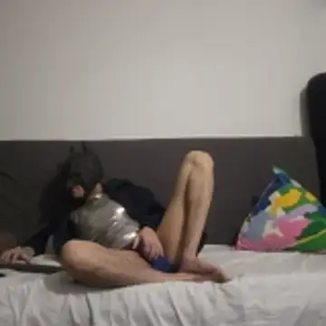 JuSTI4YE online show from February 7, 9:29 pm