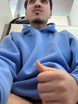 Snapshot of amo660 chatting on February 9, 11:36 am amo660 online show from February 9, 11:36 am