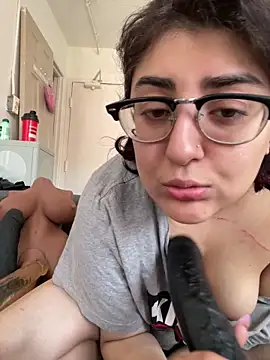 Snapshot of inked_nekoo chatting on April 22, 6:20 pm inked nekoo online show from April 22, 6:20 pm