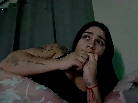 Denisutra777 online show from May 7, 4:51 am