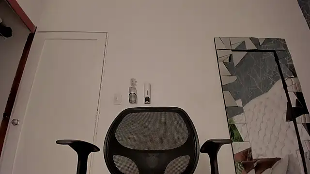 angel bllack online show from September 17, 3:52 am