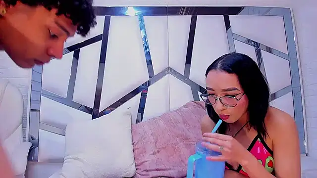 KiaraandEnzzo  online show from September 9, 3:17 am
