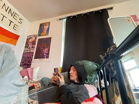 Snapshot of Styxlust chatting on April 21, 5:06 pm Styxlust online show from April 21, 5:06 pm