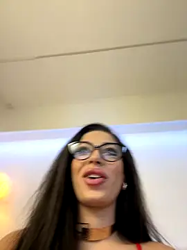 Bella Vixen  online show from October 21, 7:25 pm