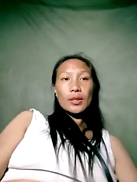 Snapshot of Lisa_pusy chatting on October 29, 12:18 pm Lisa pusy online show from October 29, 12:18 pm