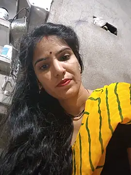 Riya jaan12 online show from June 1, 7:48 pm