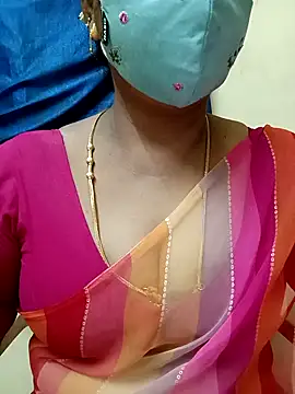 Snapshot of sushma26 chatting on June 25, 6:56 pm sushma26 online show from June 25, 6:56 pm