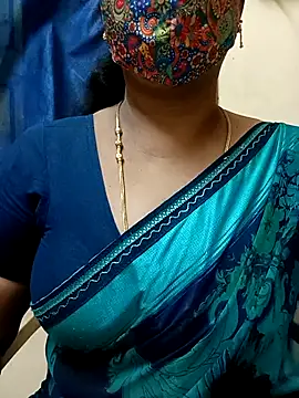 Snapshot of sushma26 chatting on July 19, 3:43 am sushma26 online show from July 19, 3:43 am