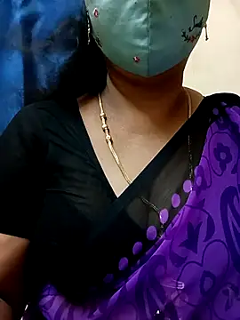 Snapshot of sushma26 chatting on July 21, 5:32 am sushma26 online show from July 21, 5:32 am