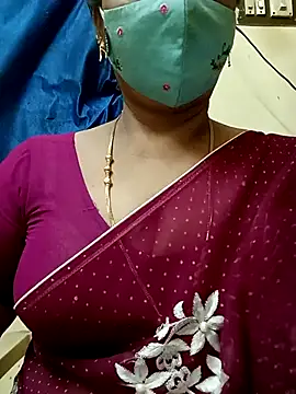 Snapshot of sushma26 chatting on July 22, 5:16 pm sushma26 online show from July 22, 5:16 pm