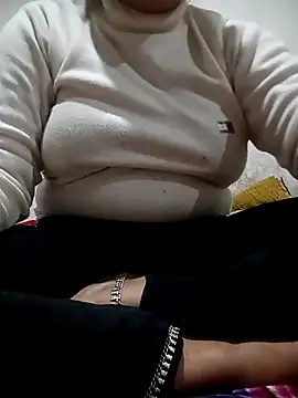 CUTGIRL76 online show from March 17, 5:27 pm