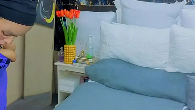 CaramelNatashaxx online show from October 2, 2:07 am