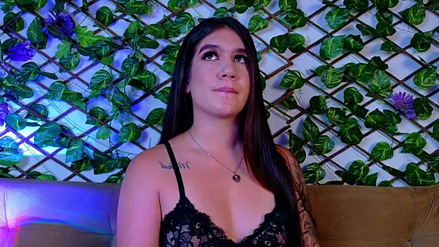 kloe bella online show from October 9, 3:26 am